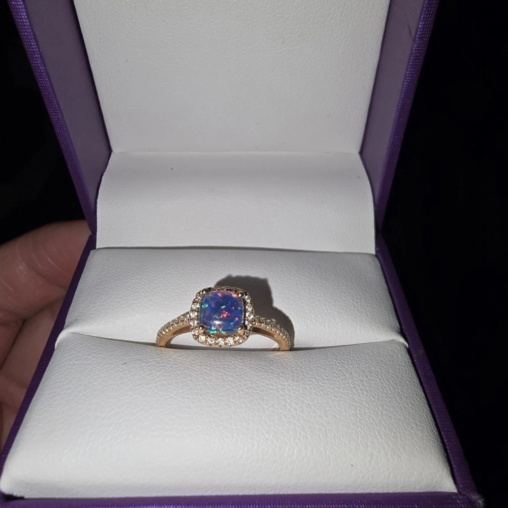 14K Rose Gold 0.26ct Doublet Opal and 0.10ctw Diamond Halo